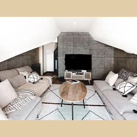 De Luxe Face A La - 3763 Villa