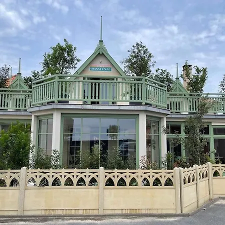 De Luxe Face A La - 3763 Villa *